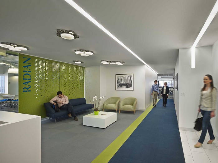 辦公室室員工交流區(qū)的設(shè)計(jì)