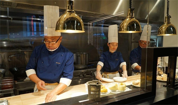 在美國成功設計中國東坡品牌餐廳設計