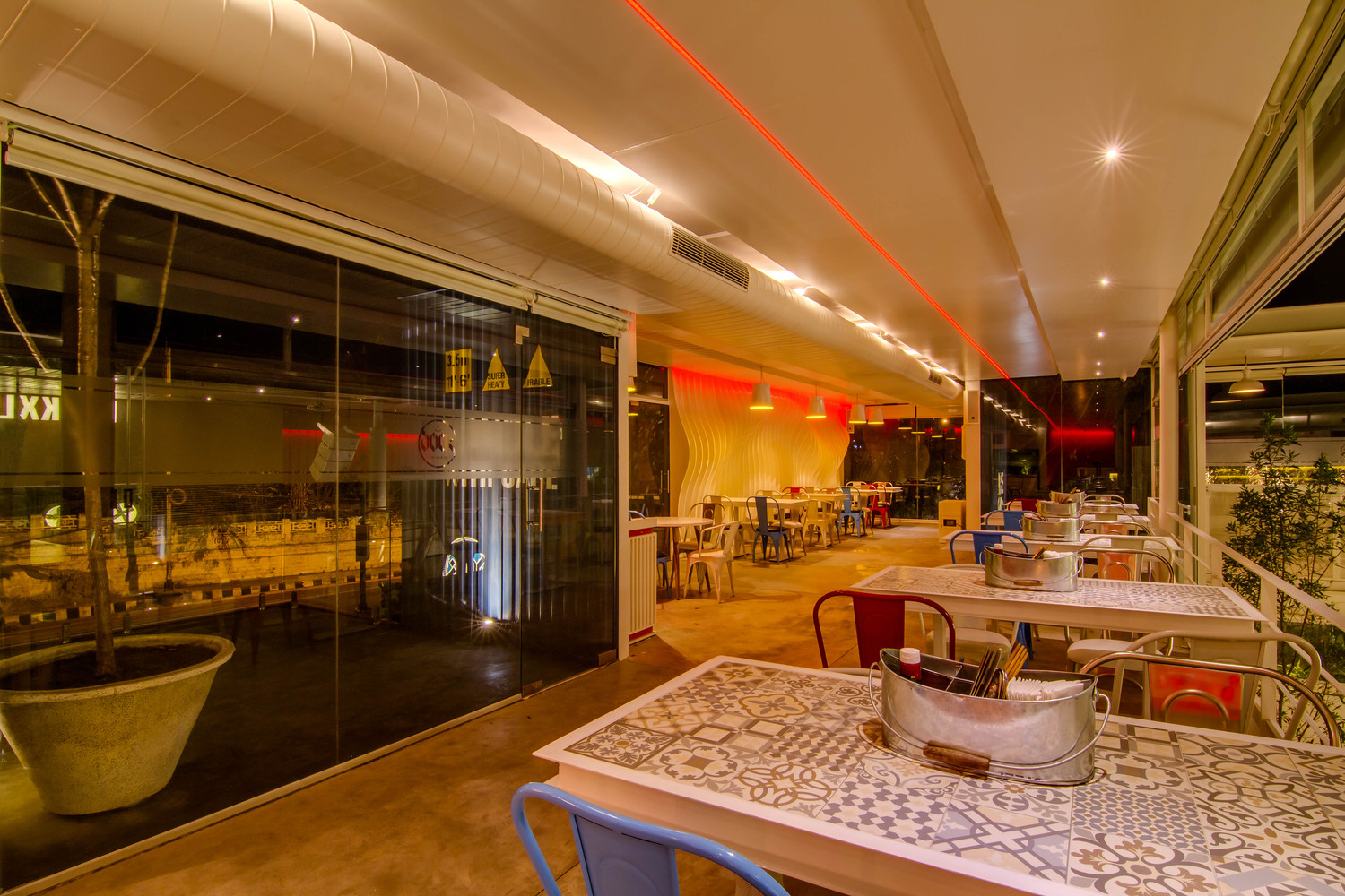 航海主題會所的辦公室設計