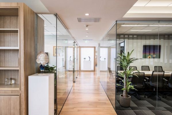 上海辦公室設計中如何選擇辦公室家具？