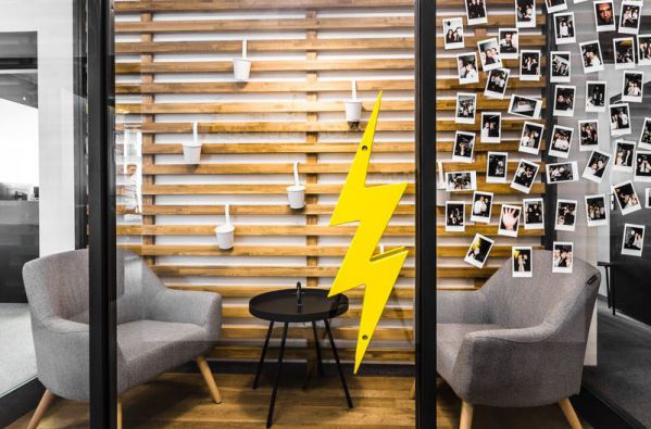 上海辦公室裝修應(yīng)該如何進(jìn)行？