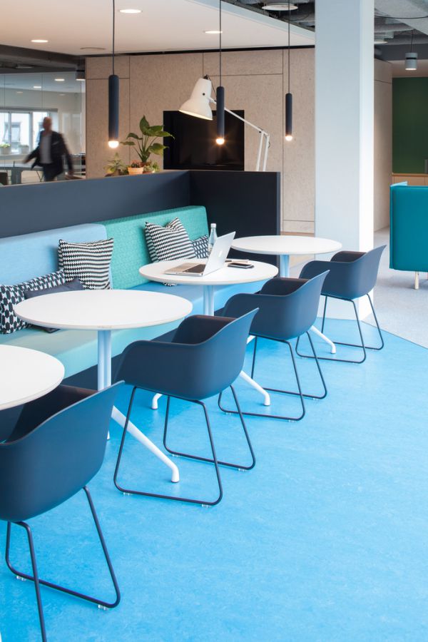 為什么上海辦公室設(shè)計(jì)中冷暖色調(diào)要合理搭配？